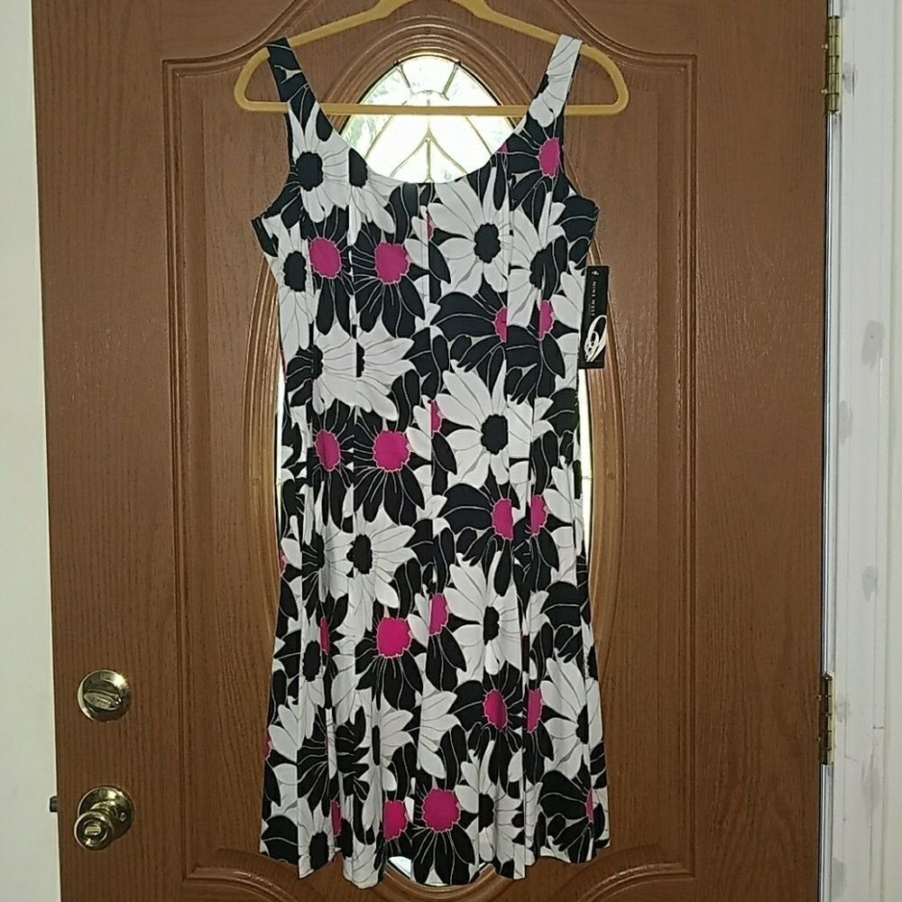 Nine West printed black white dress Sz 8 NWT